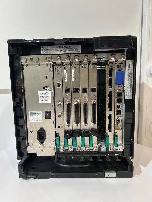 Panasonic KX-TDA100D Digitális telefonközpont 1 PRI fővonal, 8 fővonal, 72 analóg mellék, 4 digitális mellék